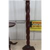 Image 5 : 2 Solid Wood Plant Stands - Tallest 34" 