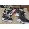 Image 1 : 2 Pairs Sz 8 Hockey Skates