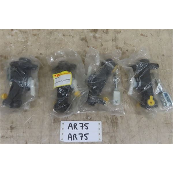 Lot of 4 TEU - F31A5-40301 Brake Master Cylinders - New Sealed