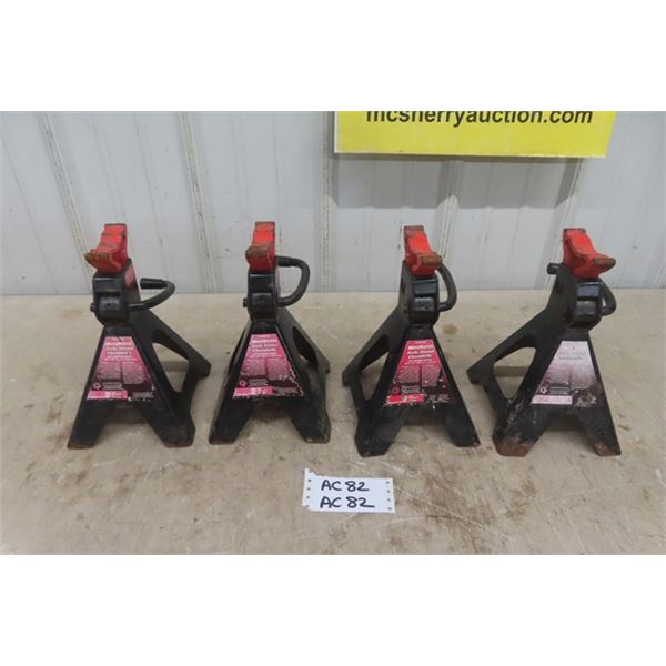 Set of 4 Motomaster 2 Ton Axle Stands