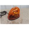 Image 2 : 2 Magnetic Mount Amber Beacons - 12 V DC 