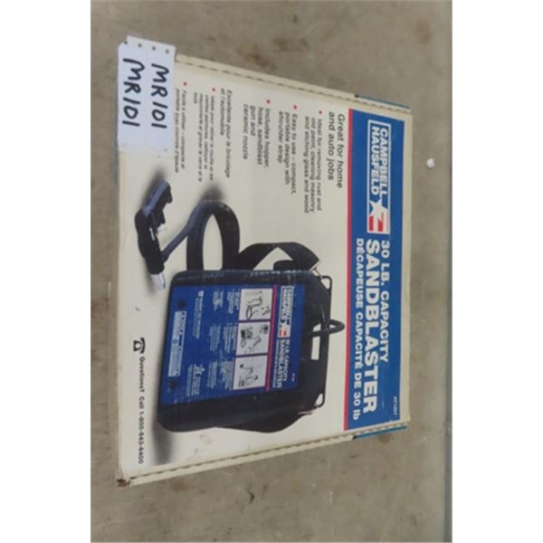 Campbell Hausfeld 30 lb Portable Sandblaster in Box