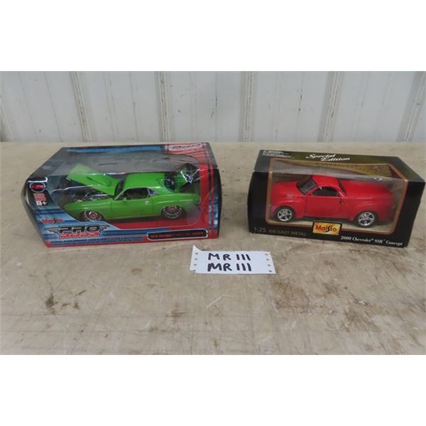 Maisto Pro Rods '70 Challenger, Maisto 2000 SSR Concept Die Cast Cars 1:24 Scale