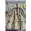 Image 5 : Eaton's Salon Fur Coat Size Med?