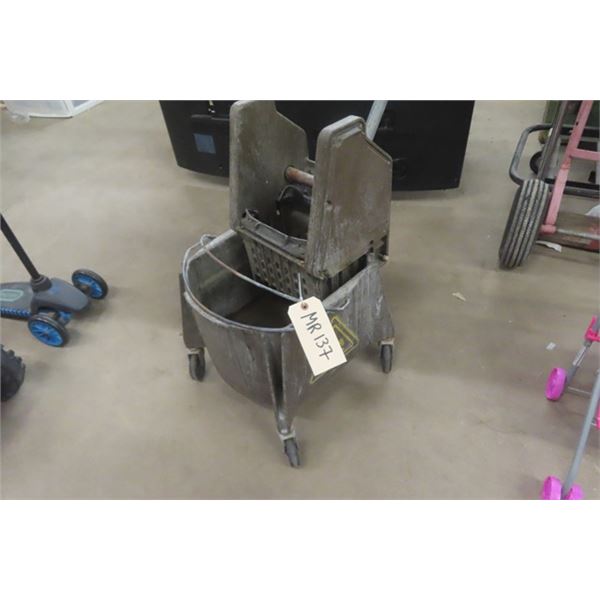 Rolling Mop Bucket + Wringer - Commercial Quality