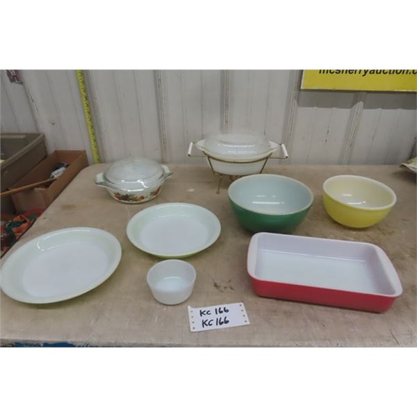 Mid Century Pyrex, Fire King + JAJ England Casseroles, Bowls + Pie Plates