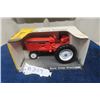 Image 1 : Row Crop Tractor 1:16 Scale Die Cast with Box