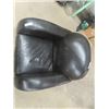 Image 3 : Leather Style Cozy Living Room Chair 