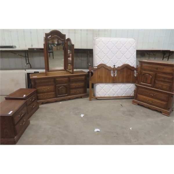 5 pc Bedroom Suite: Dresser with Mirror 19"×31"×64" , Tall Dresser 19"×37"×45", 2 Night Stands 17"×2