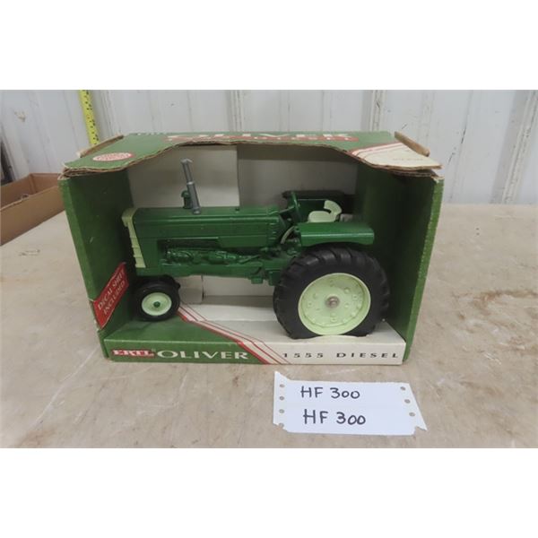 Ertl Oliver 1550 Diesel Die Cast Tractor in Box 1:16 Scale