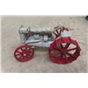 Image 6 : Ford 901 Select Speed Die Cast Tractor 1:16 Scale in Box + Loose Fordson Steel Wheel Die Cast Tracto