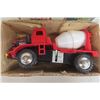 Image 5 : 13" Bass Boat with Evinrude Trolling Motor in Box + 7" Battery Operated Cement Mixer in Box 