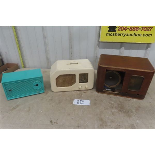 3 Vintage Radios: 2 Wooden Cabinet + 1 Plastic Cased