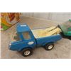 Image 2 : 3 Pressed Steel Trucks, 1 Ceramic Ford Pick Up