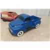 Image 5 : 3 Pressed Steel Trucks, 1 Ceramic Ford Pick Up