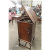 Image 8 : RCA Victor Gramophone + Cabinet 19.5"×25.5"×42" - 1 Door Needs New Hinges