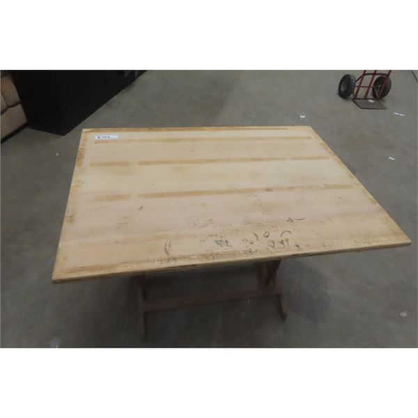 Drafting/ Artist Swivel Top Table 30" x 42" - 29" Tall Adjustable to 40" Tall