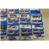 Image 5 : 25 Assorted Hot Wheels New in Packages- Most Pre 2000