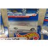 Image 7 : 25 Assorted Hot Wheels Cars New in Packages- Most Pre 2000