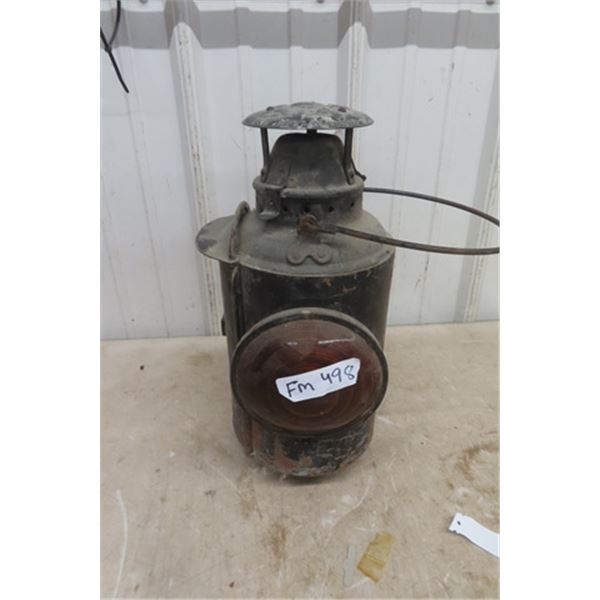 Railway Switchmen Lanterb - 1 Lens Missing 