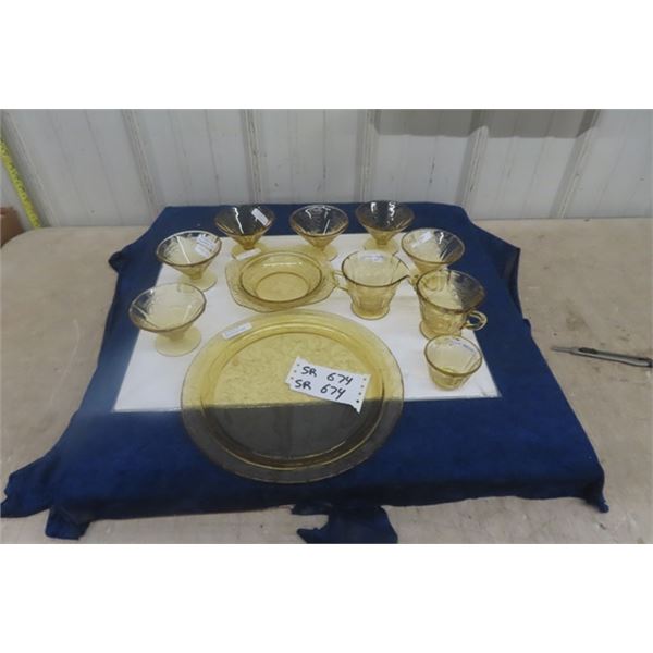 11 pc Madrid Depression Glass: Sandwich Plate, Butter Bottom, Cream + Sugat Pair,  6 Glasses- 5 Good