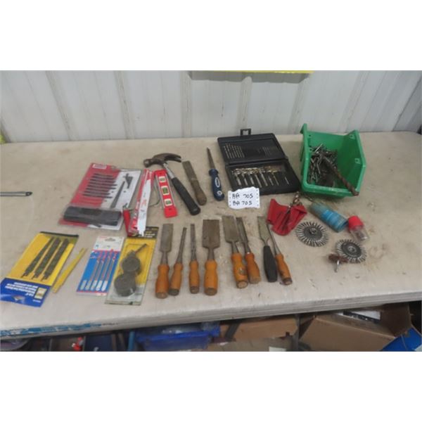 Wood Chisel, Drill Bits  Homme Reciprocating + Hole Saw, Saw Blades plus more