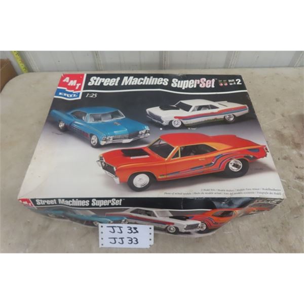 AMT Street Machines - Super Set 1:25 Scale : '67 Impala, '67 Chevelle, ' 66 Nova 