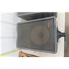 Image 2 : 3 Ramsa / Panasonic Speaker System ; Subwoofer WS-A550-K