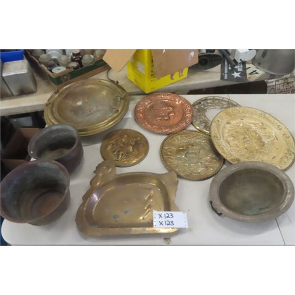 Assorted Copper Items ; Spitoon, Wall Decor, Turkey Tray