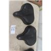Image 2 : 3 Bike Seats ; 2 For Husky Beginners, 1 Regular Size for Expert Rider