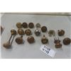Image 1 : 17 Door Knobs - Mostly Brass - 2 Glass