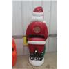 Image 6 : Santa Clause Blow Mold 43" Tall + Pumpkin Blow Mold - Cracked Nose 24" Tall 