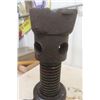 Image 5 : 2 Heavy Duty Screw Type Building Jacks - 1 Marked 2 x 12 