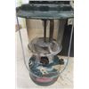 Image 2 : 2 Coleman Model 290A Oil Lamps with Cases - Needs to be Cleaned