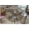 Image 3 : Airworks Floor Model Fan 16" Blade - Adjustable Height from 46" to 55" 