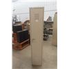 Image 1 : Metal Single Door Locker - Spot #7 15" w by 18" d + 72" tall 