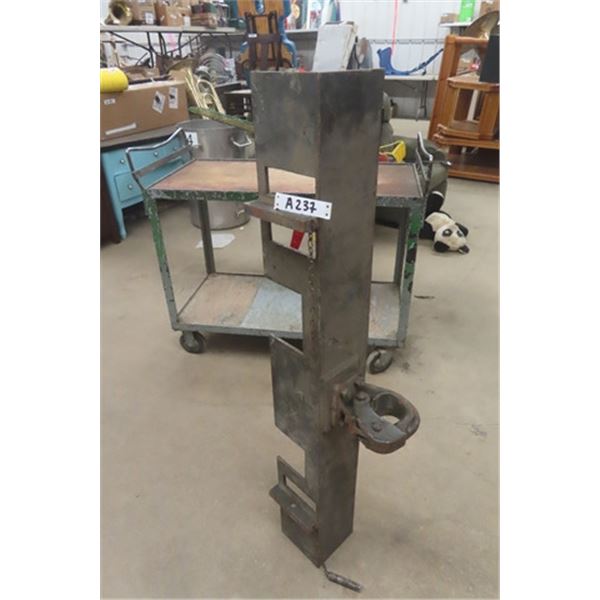 Pintle Hitch on Heavy Steel Plate - 48" 