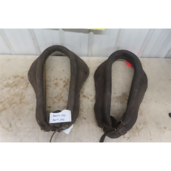 2 Horse Collars