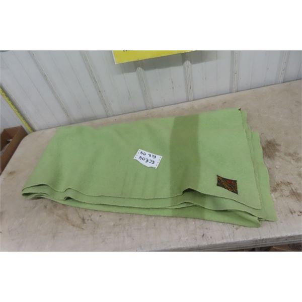 Vintage Trapper 4 Point Wool Blanket - Eatons Fur Trade Chief Label Very Good Condition 59"×73"