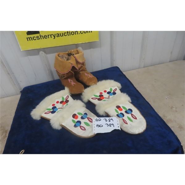 Vintage Pair of First Nations Brain Tanned Beaded High Top Moccasins, Hide is Very Soft & First Nati