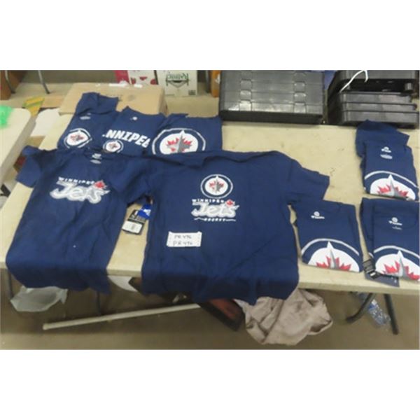 New Old Stock Winnipeg Jets Hockey Shirts: 2 Sz Sm, 5 Sz Lg, 2 Sz XL