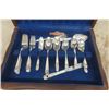 Image 2 : 63 pcs 1847 Rogers 'Eternally Yours' Silverplate Cutlery Set in Wooden Chest