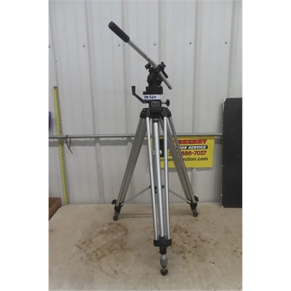 Bogen Model 3040 Professional Tripod