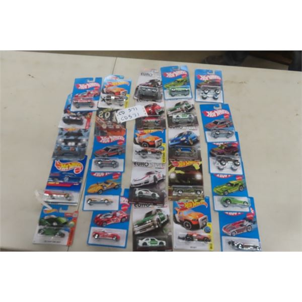 25 Hot Wheels - All in Packages