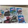 Image 2 : 25 Hot Wheels - All in Packages