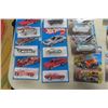 Image 2 : 25 Hot Wheels - All in Packages