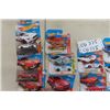 Image 2 : 25 Hot Wheels - All in Packages