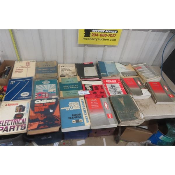 19 Auto Manuals ; 66 +67 Chevy Truck, 95 M/L Van, 78 Olds, 95 GM Truck, 73 Pontiac, plus more