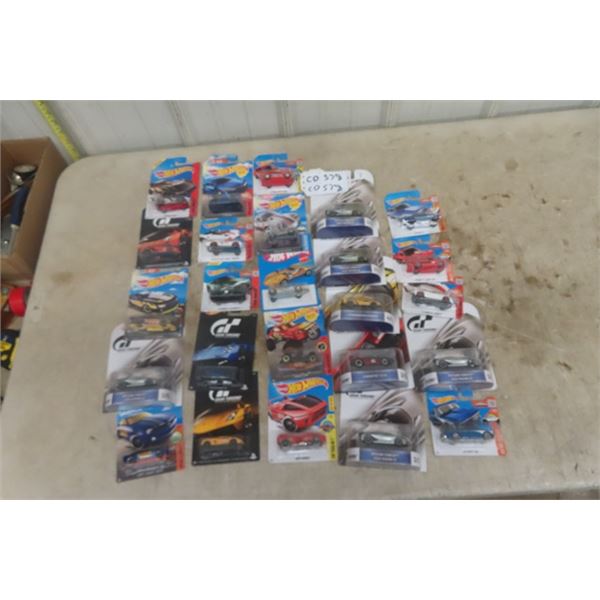 25 Hot Wheels - All in Packages
