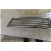 Image 4 : Jaguar 12V Grill 5" x 36" 